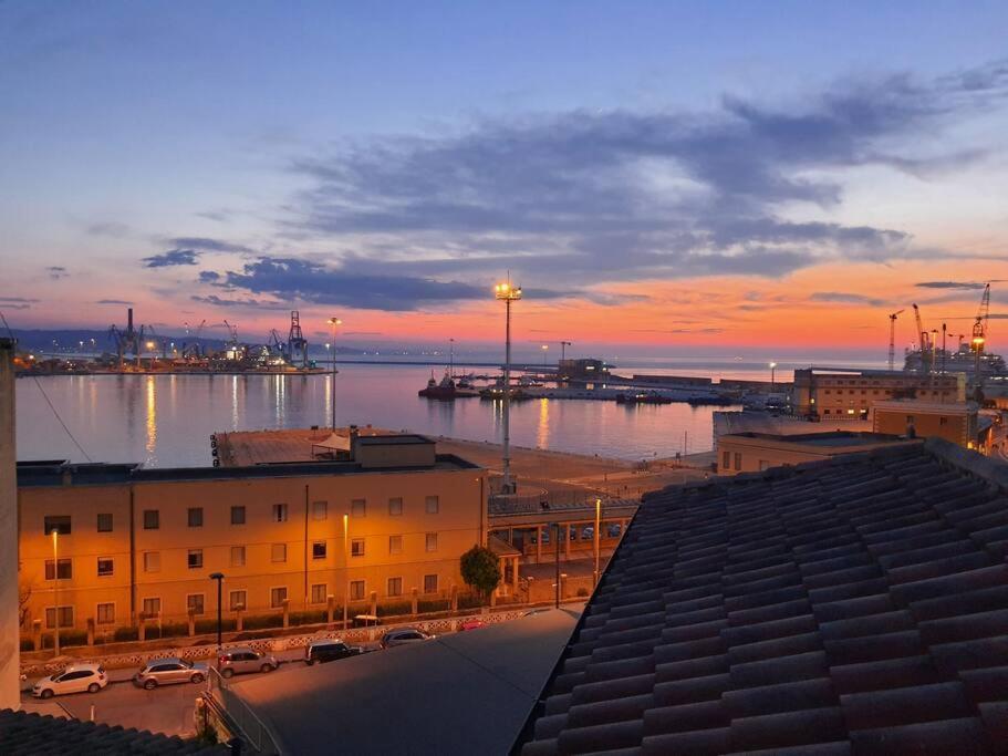 La Finestra Sul Porto Apartment Ancona Exterior foto